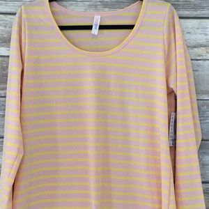 Lularoe Lynnae long sleeve tee